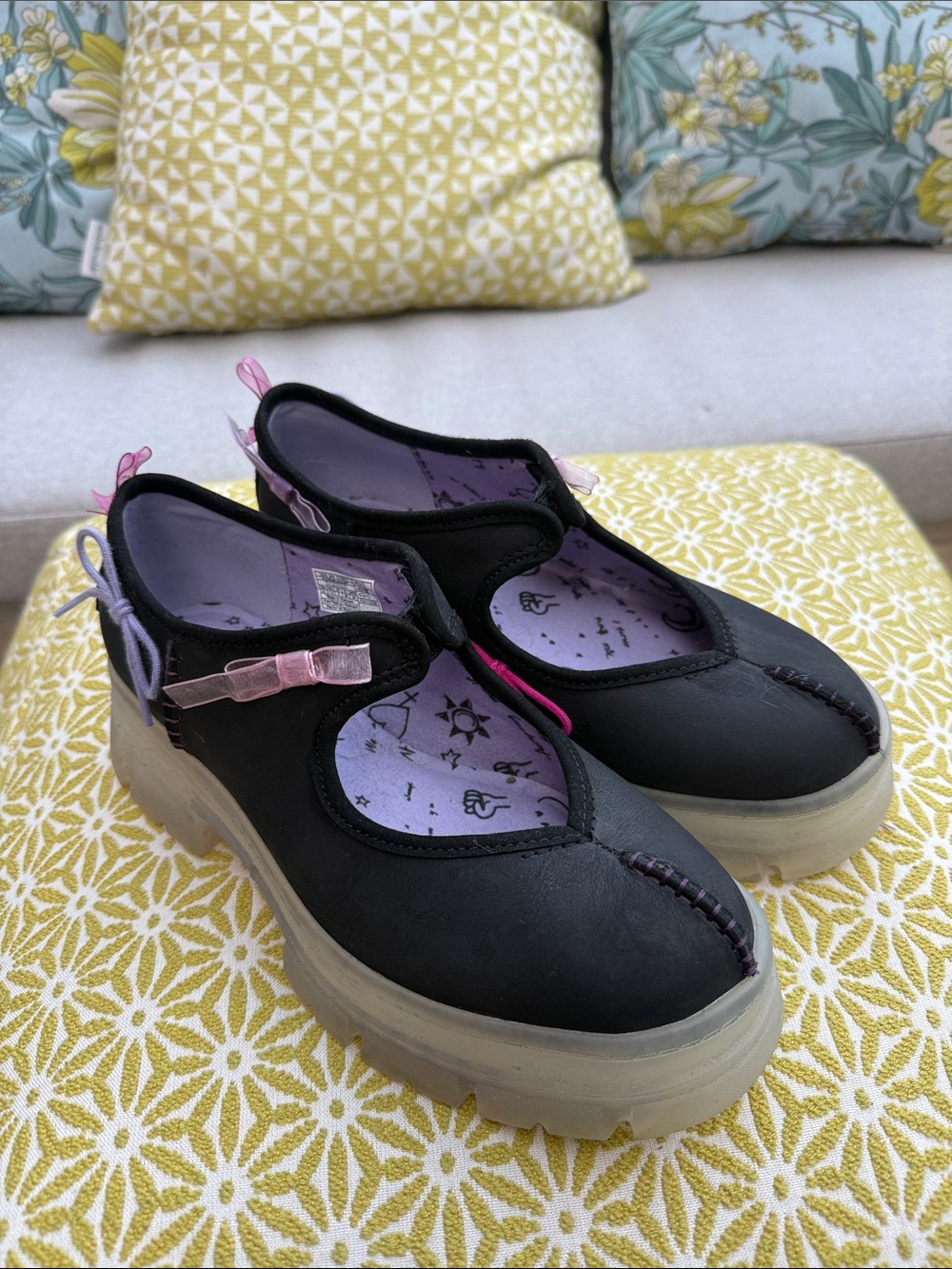 UGG Areum Mary Jane Platform Shoe size 38